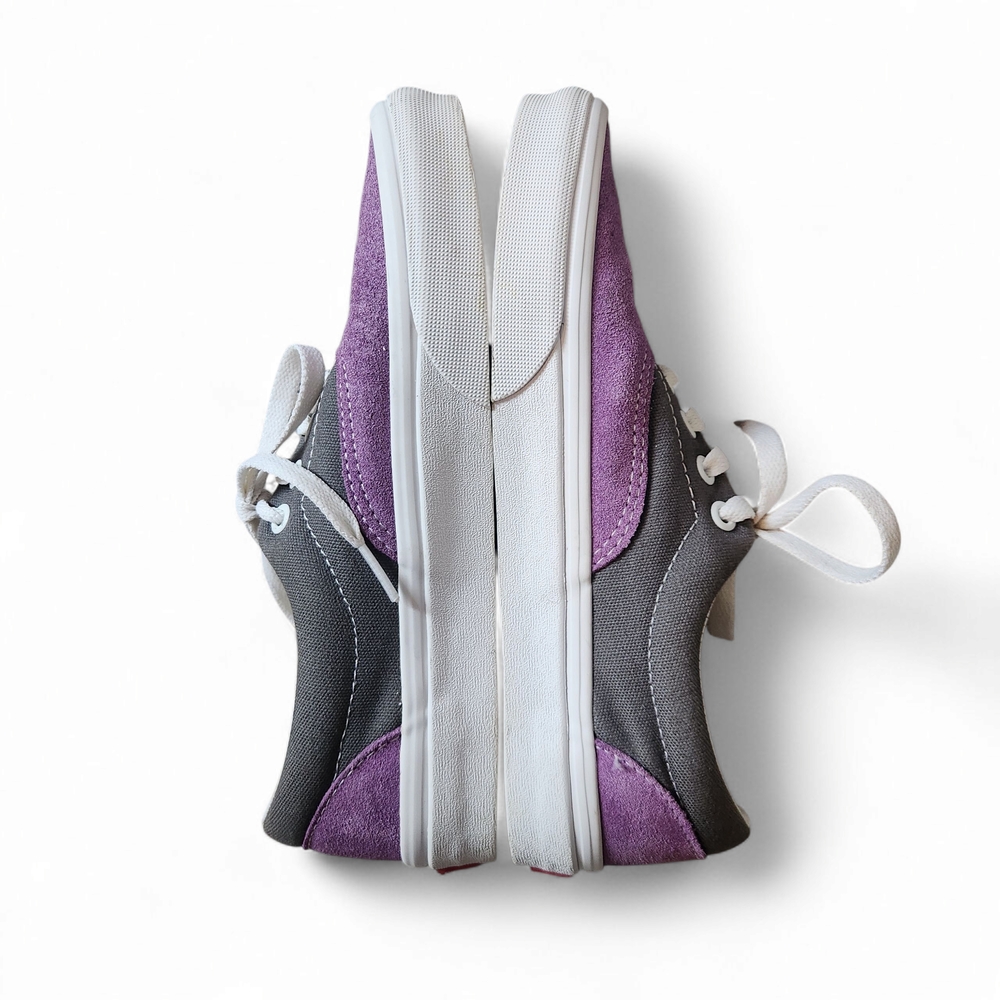 Vans Unisex Purple and Gray Sneakers with Suede Upper Size: Women7 Mens5.5 - Picture 3 of 7